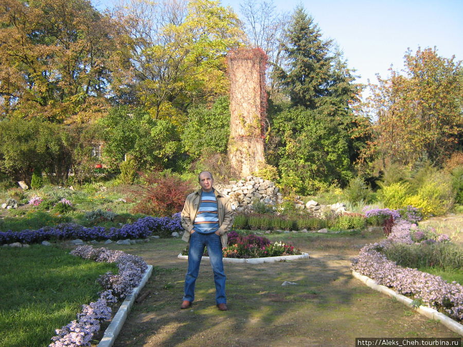 А в Полтаве есть тоже Ботанический сад Полтава, Украина