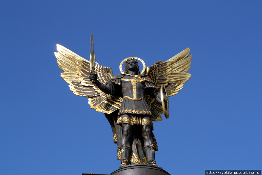 Архангел Михаил на Золотых воротах Киев, Украина