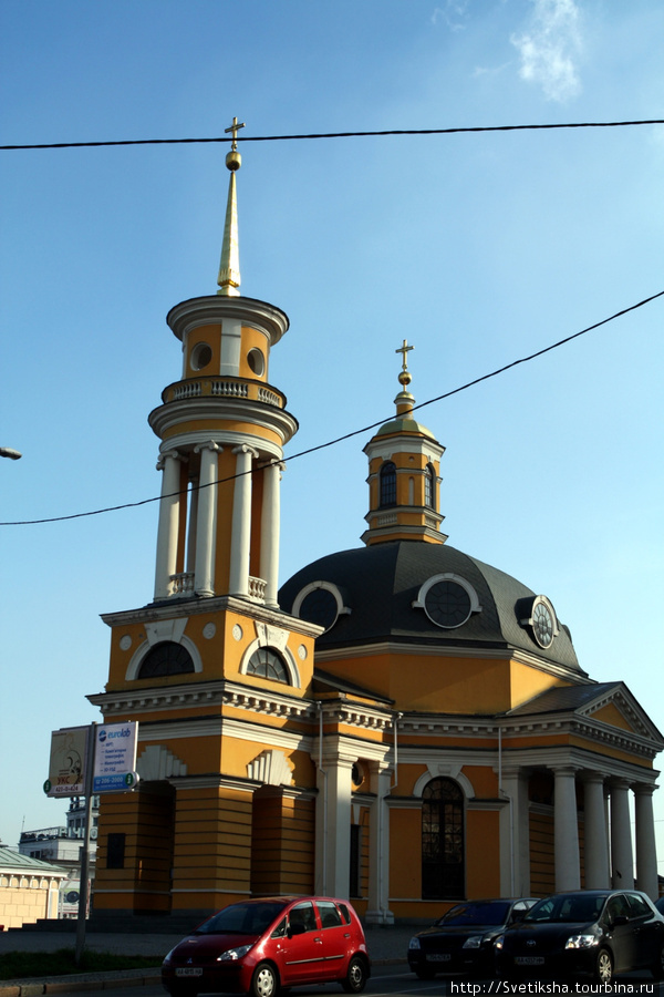 Церковь на Почтовой площади Киев, Украина