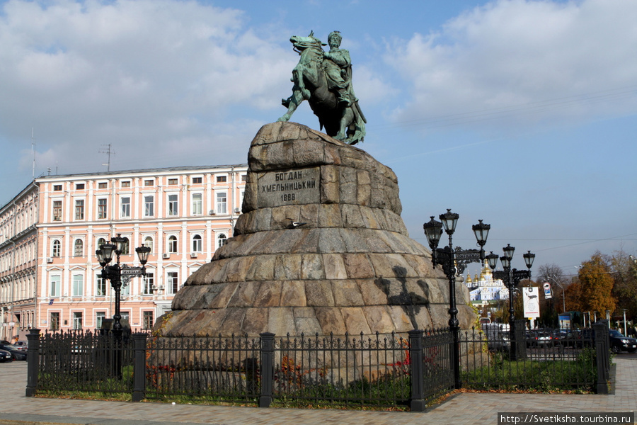 Памятник богдану хмельницкому в киеве фото