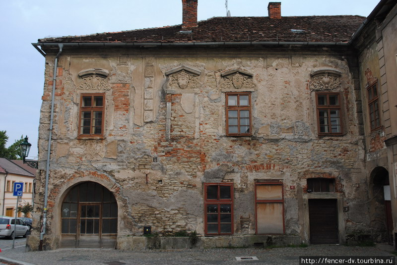 Отреставрировать некоторые дома пока не получается Кутна-Гора, Чехия