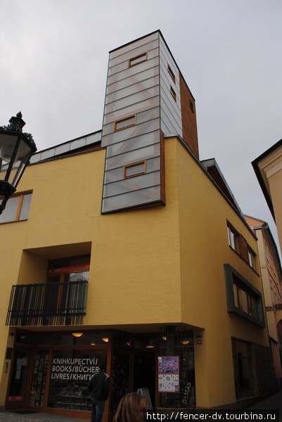 Сюда постепенно пробираются элементы современной архитектуры Кутна-Гора, Чехия
