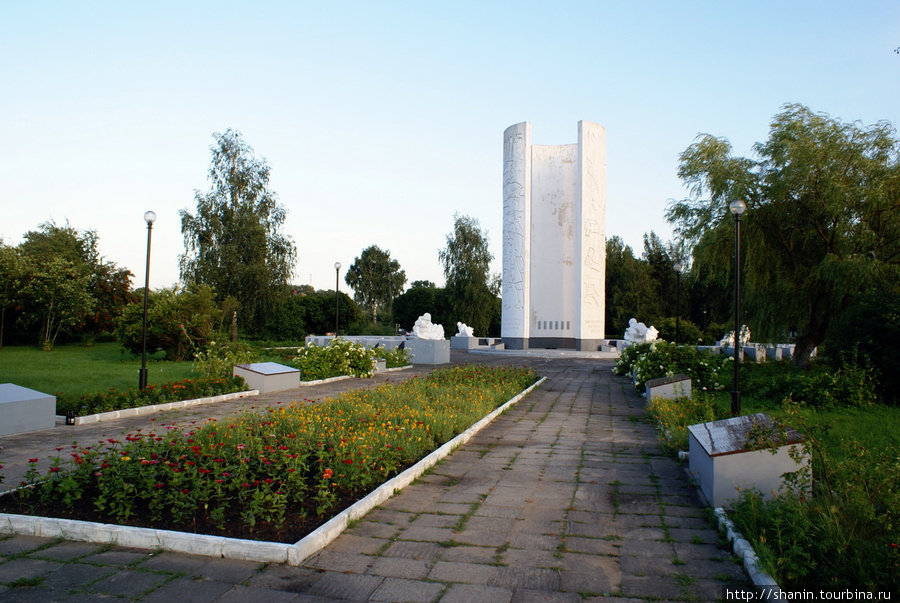 Мемориал памяти воинов, погибших во время Великой Отечественной войны Добровольск, Россия