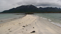 Северная Норвегия Лофотенские острова.
Песчаная коса, отлив.