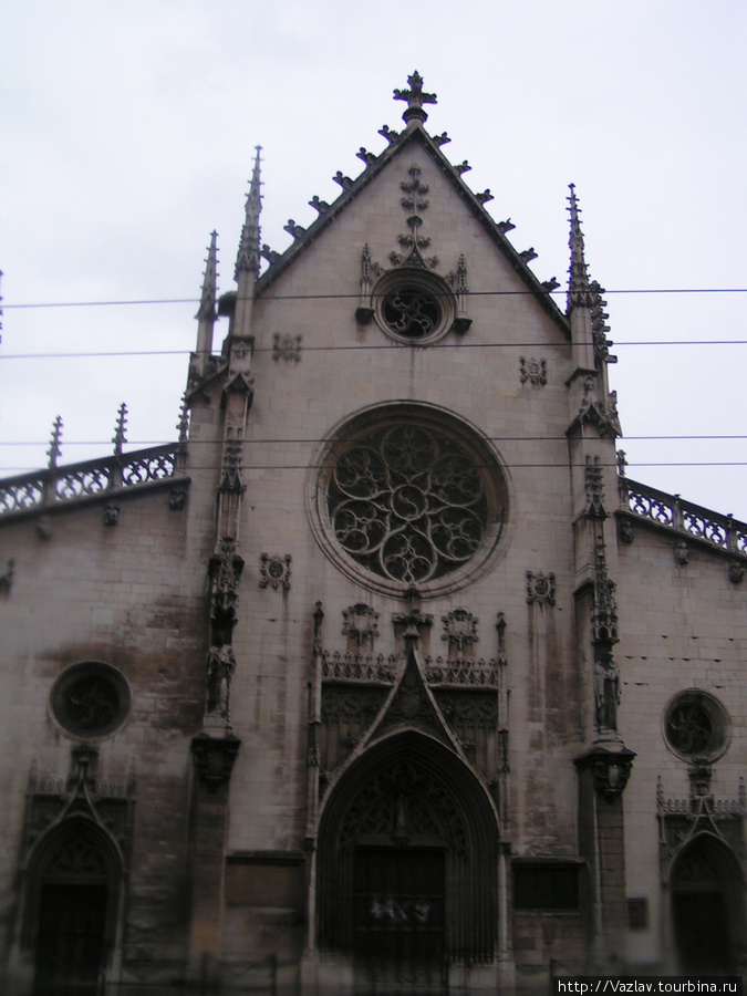 Вид на церковь Лион, Франция