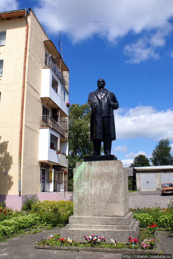 Памятник Ленину в Немане Неман, Россия
